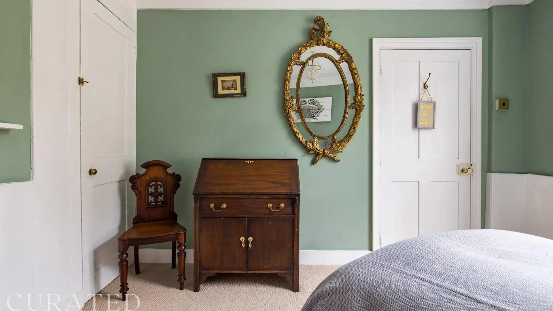 Central Bath Townhouse 'Founders House' 0*,  United Kingdom